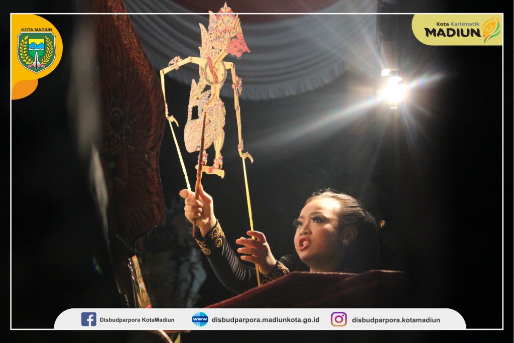 Disbudparpora Suguhkan Pagelaran Wayang Kulit di Kegiatan Kunjungan Kerja Walikota Madiun