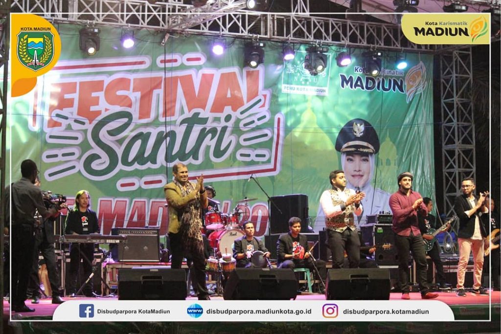 Alunan Musik Gambus Mariahkan Penutupan Festival Santri 2019