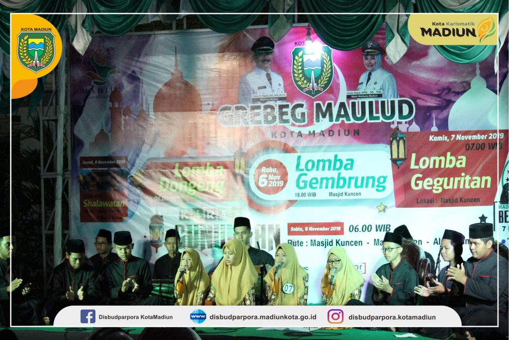 Alunan Musik Gembrung Bergemuruh di Masjid Kuno Kuncen Kota Madiun