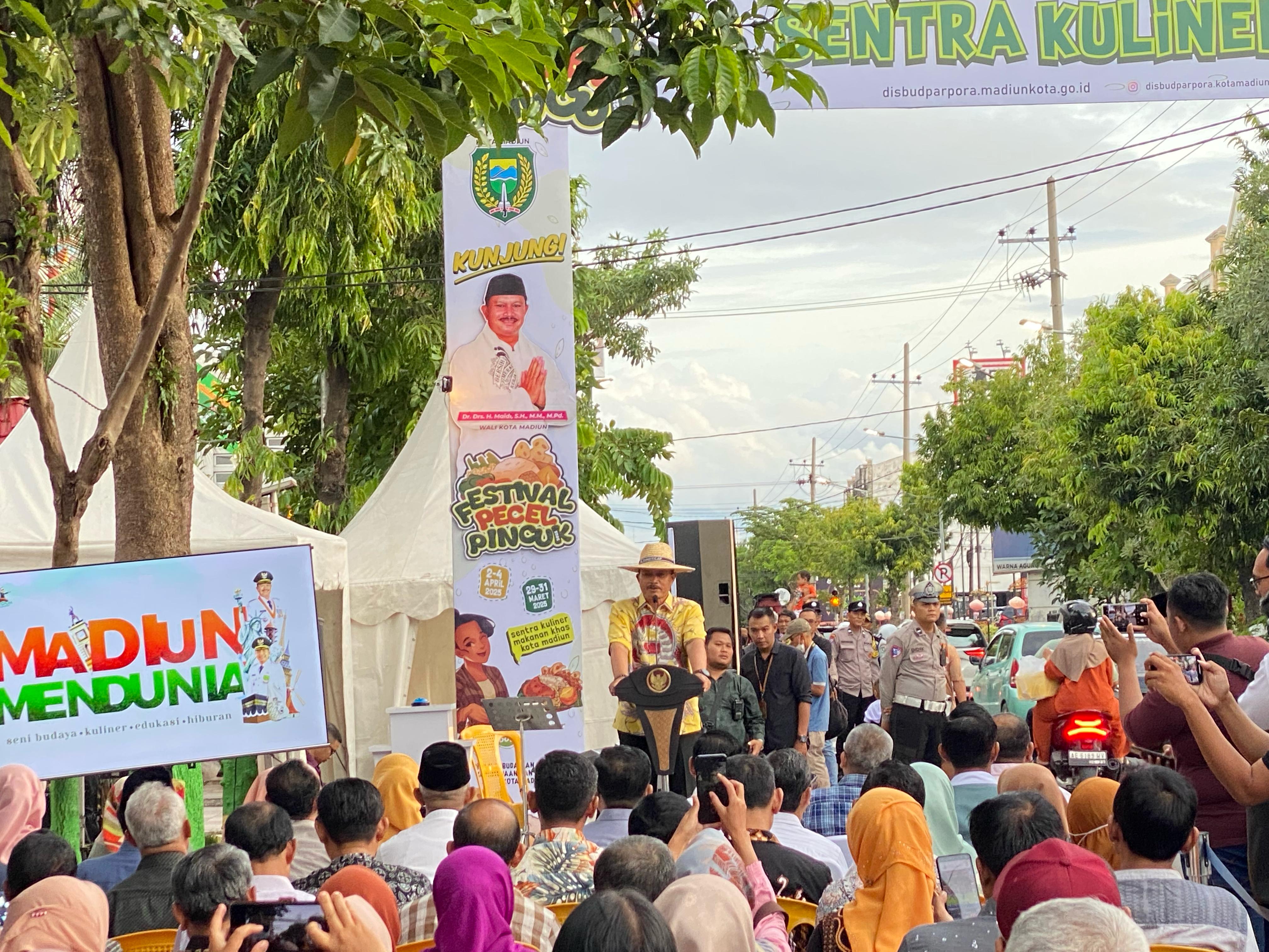 Kota Madiun Mantapkan Citra Sebagai Kota Pecel Lewat Gelaran Festival Pecel yang Semarak